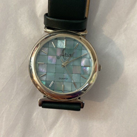 ARIA Sterling Silver Quartz Watch -‎ Green Mother of Pearl Face & Leather Band main image 4